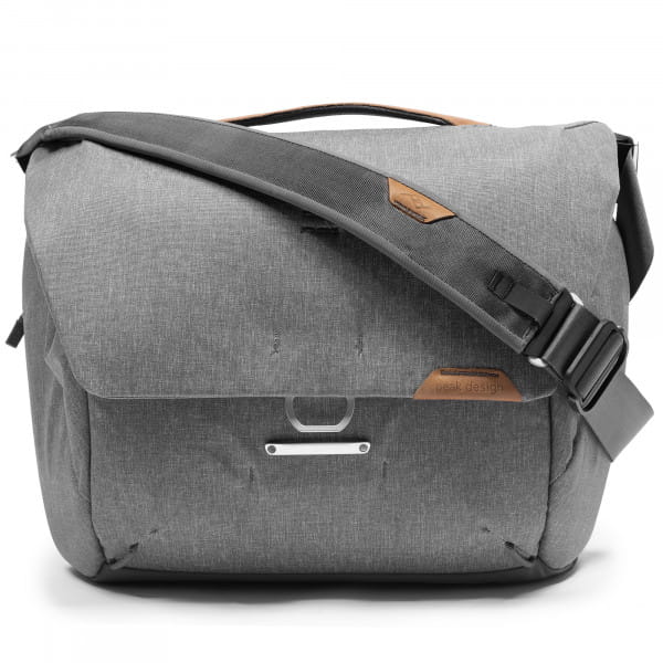 [REFURBISHED] Peak Design Everyday Messenger V2 13 Liter - Ash (Hellgrau)