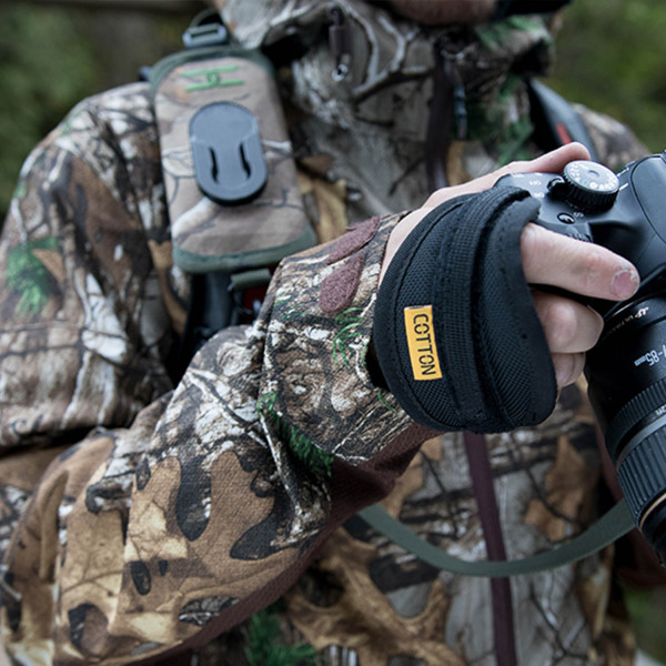 Cotton Carrier StrapShot Holster G3 Camo - Rucksackgurt-Holster für 1 DSLR- oder DSLM-Kamera