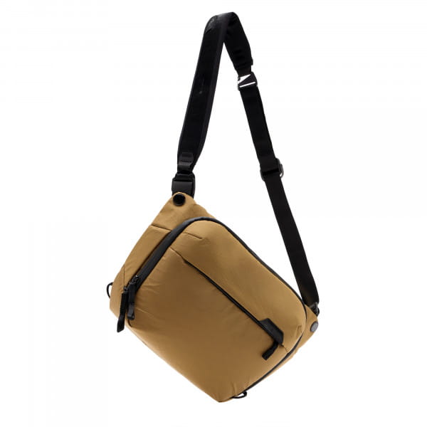 [REFURBISHED] Peak Design Everyday Sling V2 6 Liter - Coyote