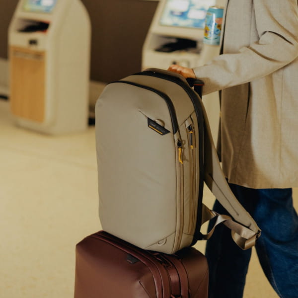 Peak Design Travel Backpack 20 Liter - Stone