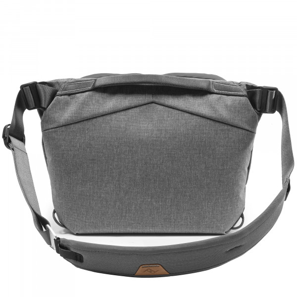 [REFURBISHED] Peak Design Everyday Sling V2 6 Liter - Ash (Hellgrau)