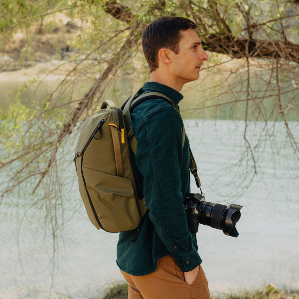 [REFURBISHED] Peak Design Everyday Backpack 20 Liter - Kelp