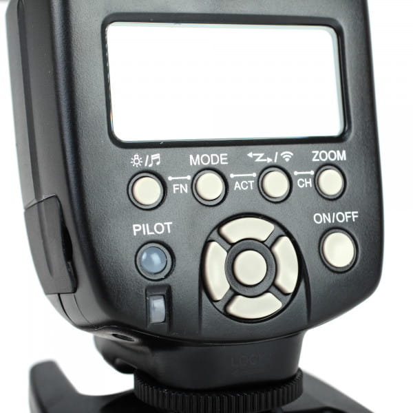 Yongnuo Blitzgerät Speedlite YN560-IV mit integriertem Funk-Empfänger & Steuereinheit für Canon, Nik
