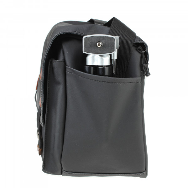 Mantona Milano Grande Kameratasche für mittelgroße bis große DSLR oder Systemkameras schwarz