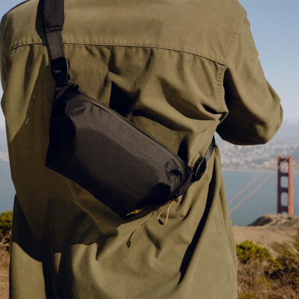 [REFURBISHED] Peak Design Outdoor Sling 2 Liter - Black