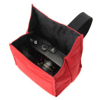 Artisan&Artist ACAM-75 Kamera-/Zubehörtasche mit elastischem Verschlussband, für DSLM, rot