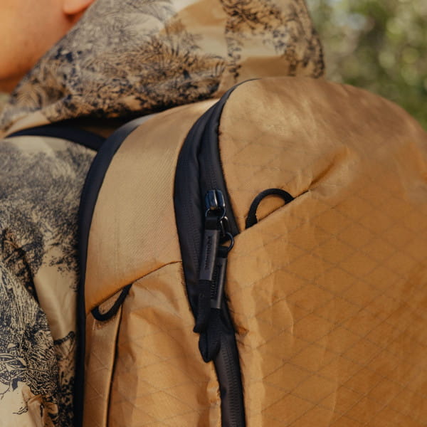 Peak Design Travel Backpack 30 Liter - Coyote