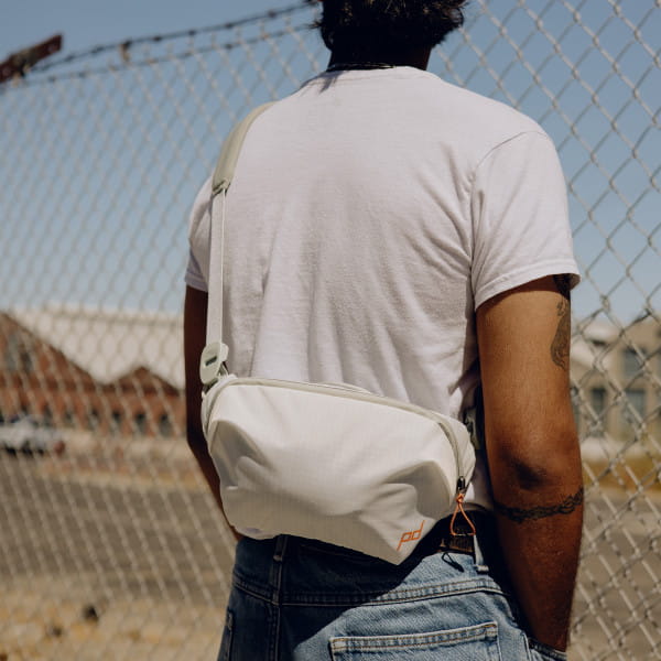 [REFURBISHED] Peak Design Outdoor Sling 2 Liter - Cloud