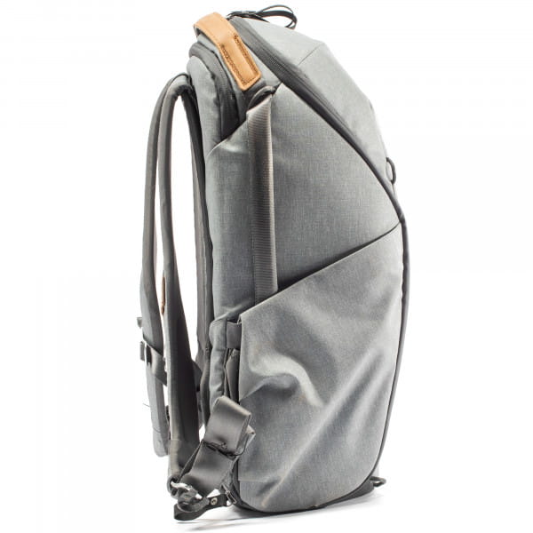 [REFURBISHED] Peak Design Everyday Backpack Zip 20 Liter - Ash (Hellgrau)