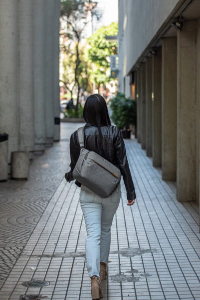 [REFURBISHED] Peak Design Everyday Sling V2 10 Liter - Ash (Hellgrau)