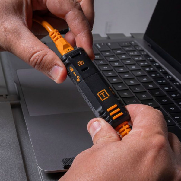 Tether Tools TetherPro Optima 10G TetherBoost Kabel mit Verriegelung USB-C - 4,8 m (Orange)