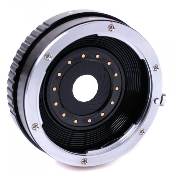 Quenox Adapter für Canon-EOS-Objektiv an Fuji-X-Mount-Kamera - mit eingebauter Blende
