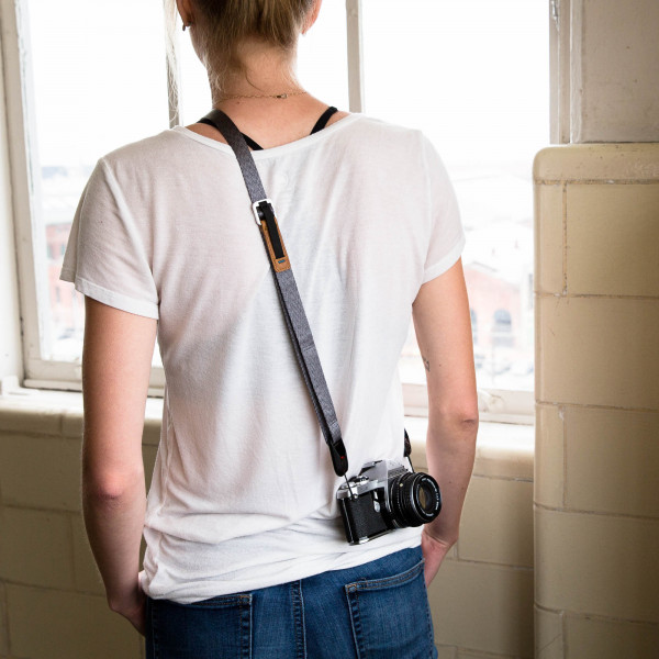 Peak Design Compact Strap Pack - Ash (Hellgrau) - Set mit Leash-Kameragurt und Cuff-Handgelenkschlau
