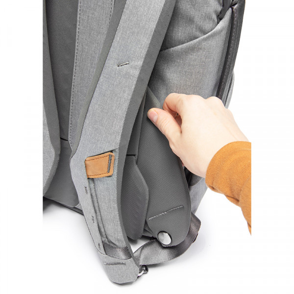 Peak Design Everyday Hip Belt v2 Ash (Hellgrau) - für Everyday Line V2 und Travel Backpack 30 L