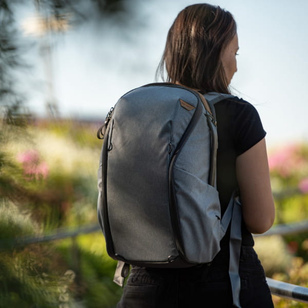 [REFURBISHED] Peak Design Everyday Backpack Zip 20 Liter - Ash (Hellgrau)