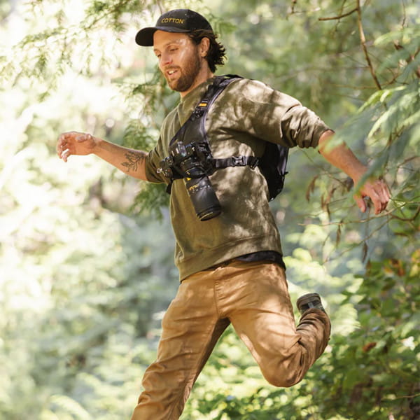 [REFURBISHED] Cotton Carrier HYKER Slingbag-Style Fototasche mit Kameramount