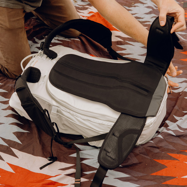 Peak Design Outdoor Backpack Cloud