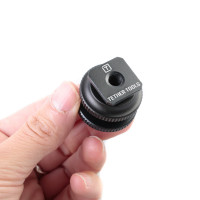 Tether Tools Rock Solid Adapter für Zubehör mit 1/4 Zoll Innengewinde an Standardblitzschuh / Zubehö