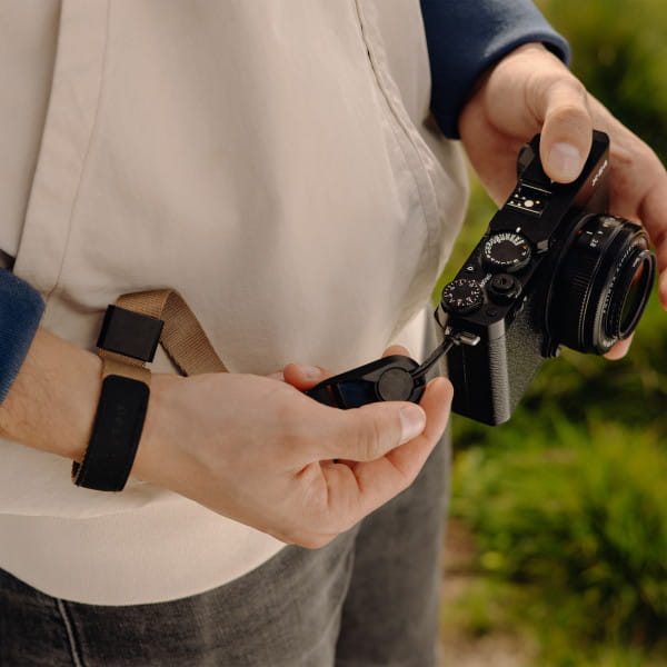 [REFURBISHED] Peak Design Cuff Handgelenkschlaufe - Coyote (Braun/Beige)