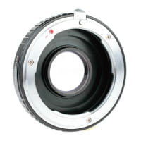 Quenox Adapter für Nikon-F-Objektiv an Pentax-K-Kamera - mit Korrekturlinse