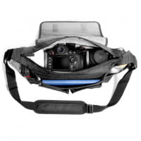 Matin Clever 130FC Fototasche für 1 kleinere Kamera inkl. Objektiv, 2 Objektive und Tablet-PC (braun