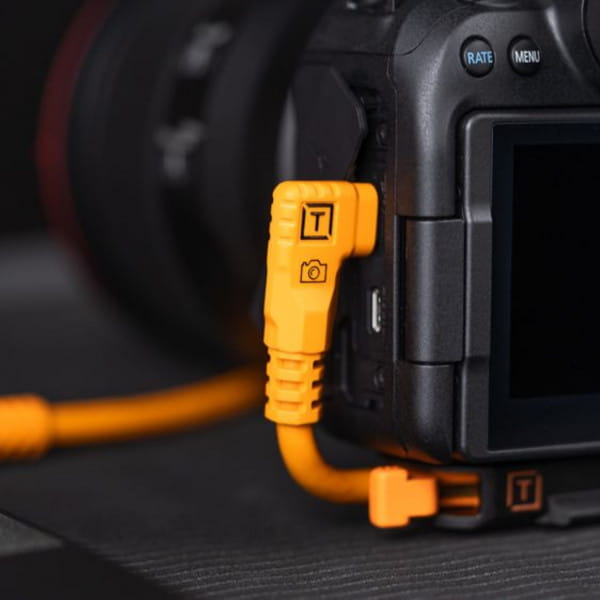 Tether Tools TetherPro Optima 10G Datenkabel mit TetherBoost USB-C rechtsgewinkelt - 1,8 m (Orange)